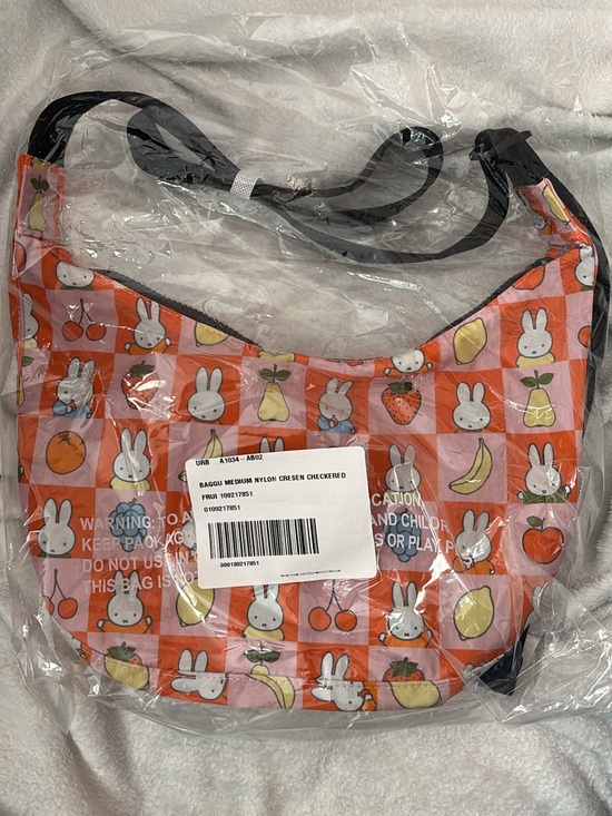 BAGGU Handbags - BAGGU UO Miffy checkered baggu nwt